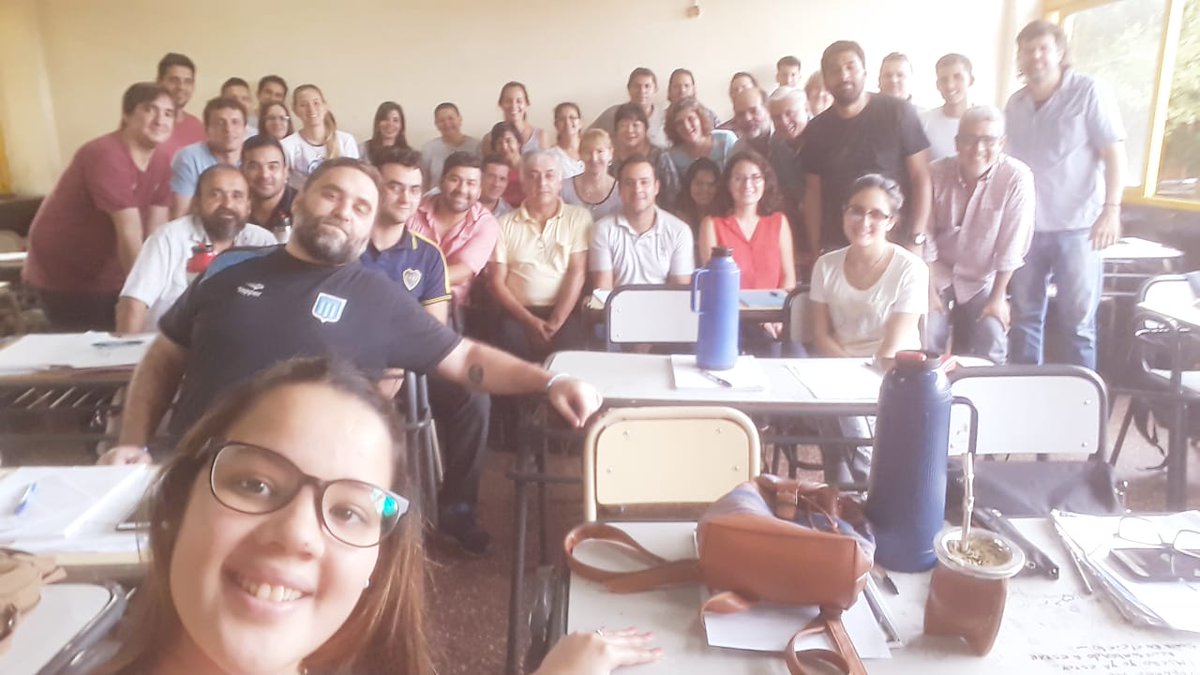 AngieBarrios578's tweet photo. Vamos por otro #Sábado a #Full en #Instructorado en #FormaciónProfesional en la Comercio 18. "La verdadera educación consiste en obtener lo mejor de uno mismo. (Mahatma Gandhi)" @INETetp
@misioneseduca https://t.co/nGsNhII3AU