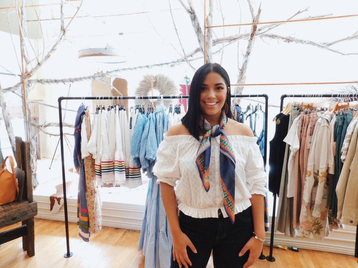 beckbridgerr's tweet photo. enjoyed modeling for the #joyinthemorning &amp; @Byellowtail pop-sale 🧡 https://t.co/B26bKIjFm3