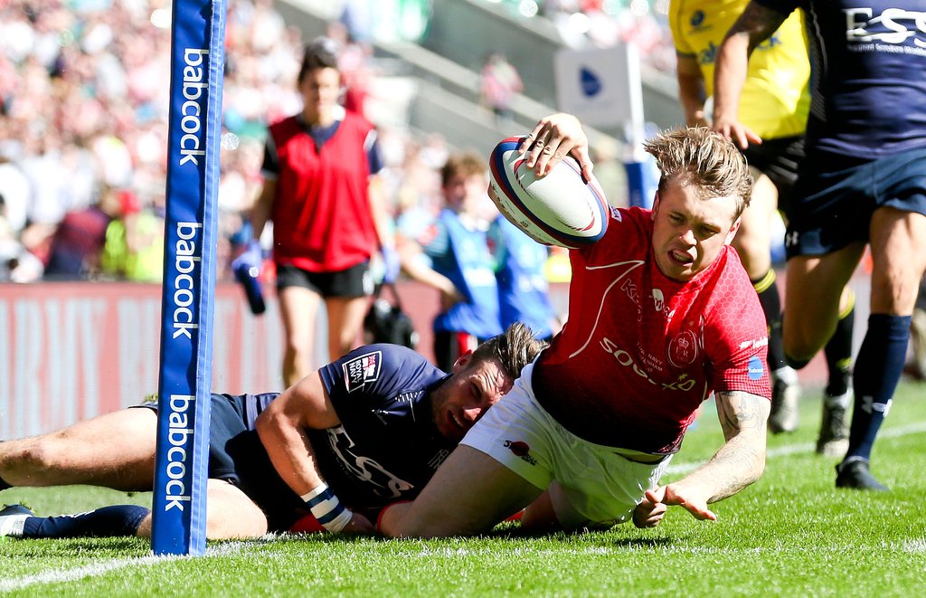 Wishing <a href="/armyrugbyunion/">Army Rugby Union</a> and <a href="/RNRugby/">Royal Navy Rugby</a> a good game, remember the winner takes it all!

C'mon Army! Show them they they shouldn't venture this far inland!

#ArmyNavyRugby #Twickenham