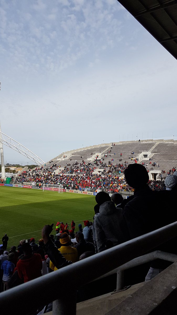 LethuN_'s tweet photo. Seating arrangement in Athlone a mess. Stadium not full but the grand stand is crammed with people. cc @robertmarawa https://t.co/JWYmryJeh6
