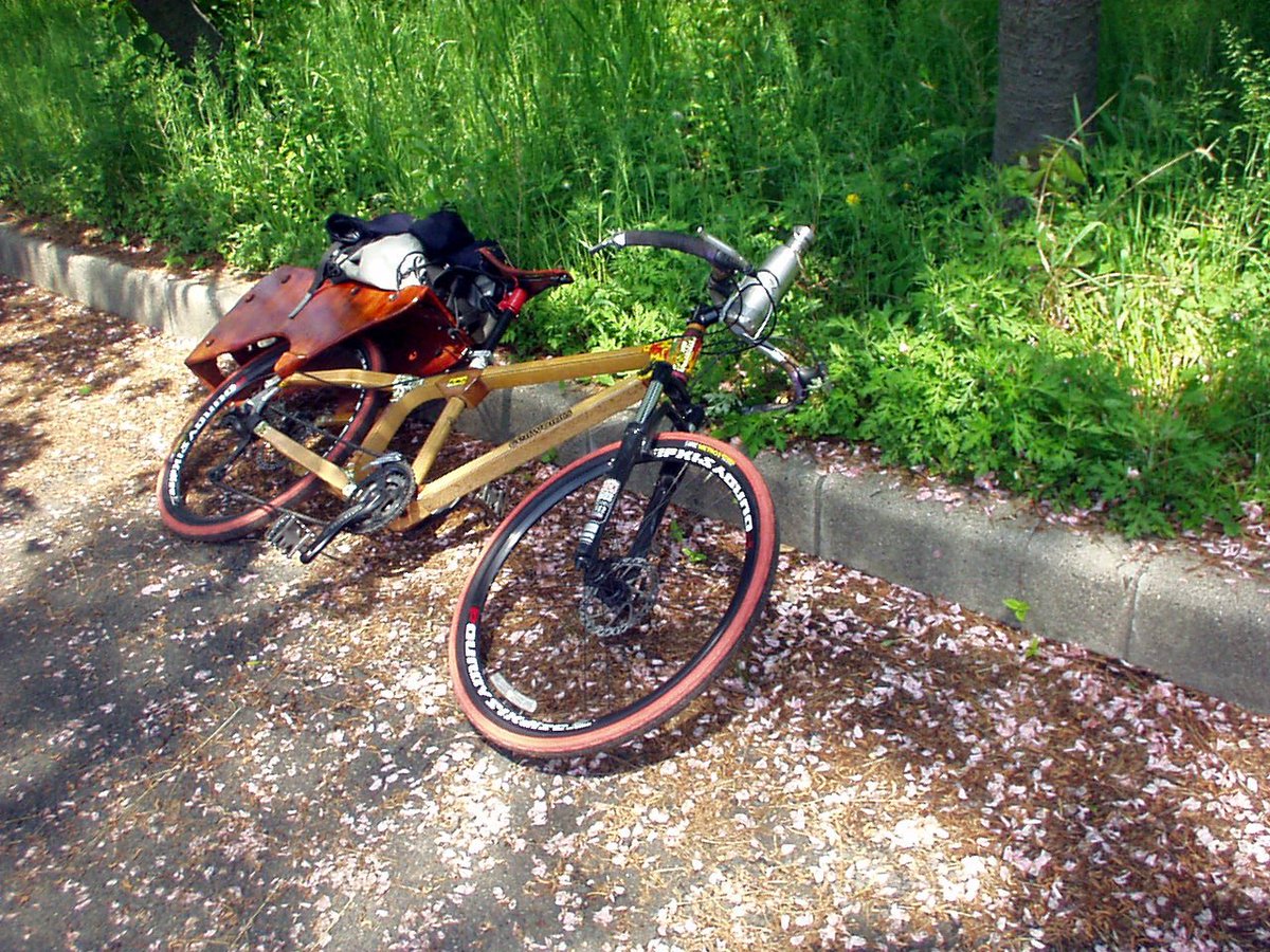 Sunny day! Good ride!

#gerworks
#muladepau
#travelbike
#woodenbike
#osaka
#japan
#大阪
#自転車好き
#自転車旅
#サイクリング
#8スピード
#bikephotography
#bikeporn
#outside
#olympusdigitalcamera
#olympuscamediac1
#olddigitalcamera
#cheapcamera
#pointandshoot
#vintagedigitalcamera
