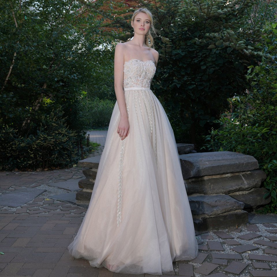 To the ball we go!
Style: 2065
#colorsdress #instafashion #ballgown #promdress #promdresses #prom #beautifuldress #gown #totheball #ball #tulleskirt #fashion #promseason #prom2019 #prom2k19