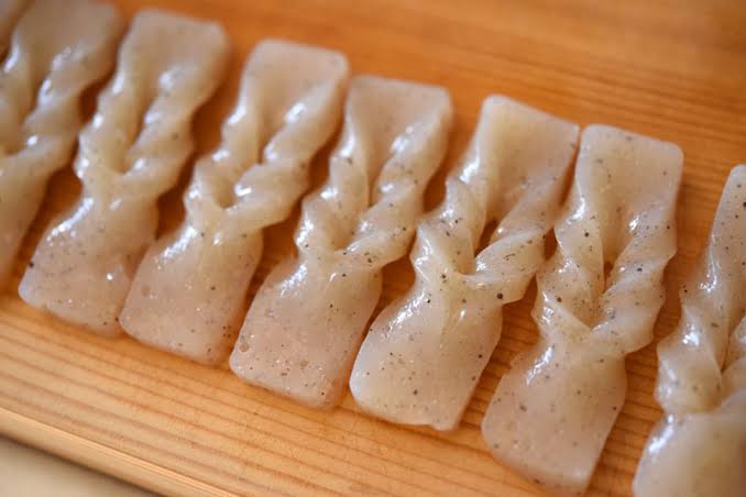 なぜ日本人は 毒物を手間隙かけてカロリーゼロのこんにゃく を作るのに 麦と水と塩で作れるパン を作らなかったのか に対する考察 Togetter なぜ日本人は 毒物を手間隙かけてカロリーゼロのこんにゃく を作るのに 麦と水と塩で作れるパン を作らなかったのか に対する考察 Togetter