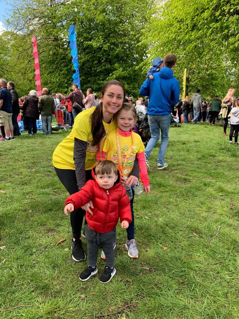 Michelle_C__'s tweet photo. Family run #spring1k #spring5k @RudstonHealth https://t.co/Aehy4Tqh5M
