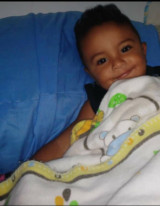 AbreuRosilenne's tweet photo. Onnteem meeu bbê fez 1 aninhoo #Lorenzoo da Titiaaa 😍😍👣👦 https://t.co/IyH7MkMRyJ