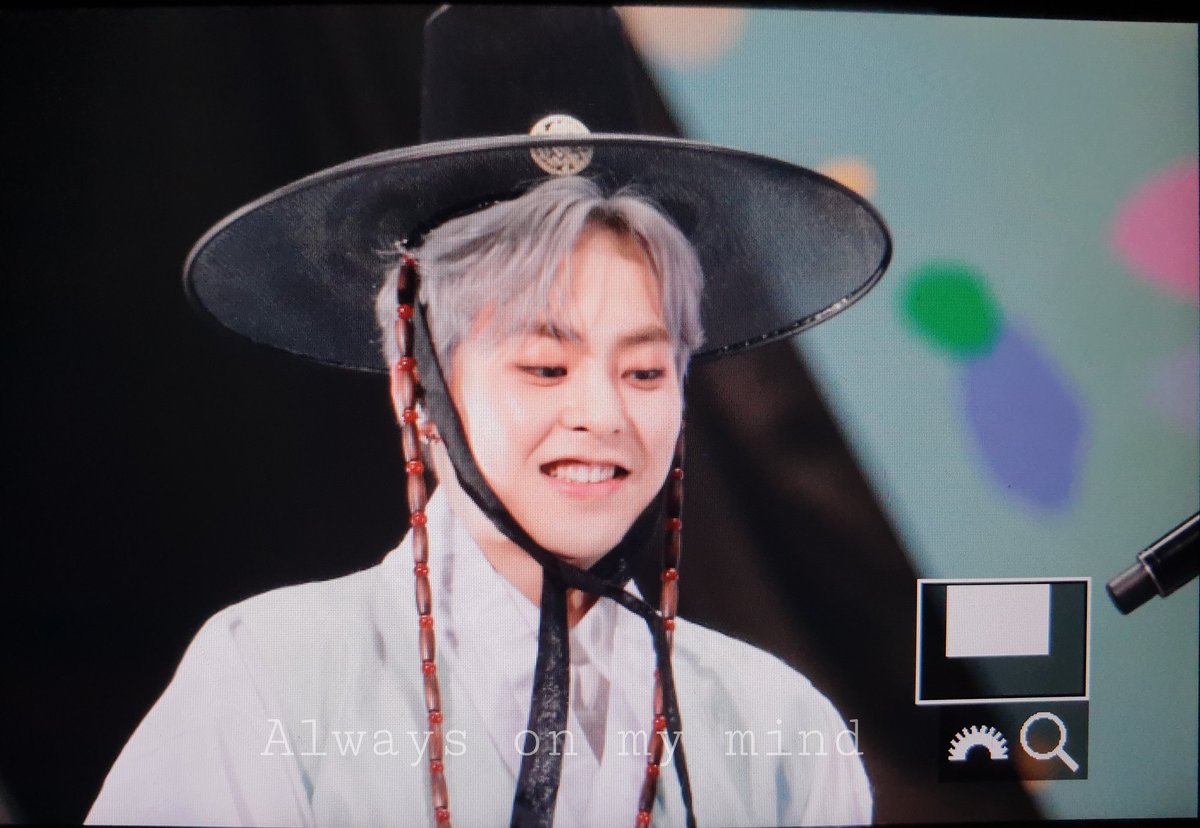 Always_XIUMIN's tweet photo. 190504 XIUWEET TIME #XIUMIN #시우민 ㅠㅠ 너무 ㄱㅇㅇ ㅠㅠ https://t.co/4qP0qxBwNS