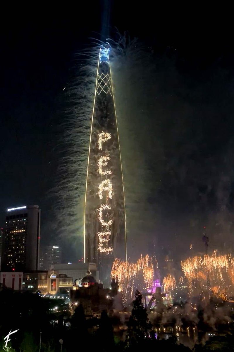 GroupeFpyro's tweet image. DREAM for Lotte World Tower fireworks festival. #seoul #korea #jamsil #lotteworldtower #lotteworld #fireworks #korealife