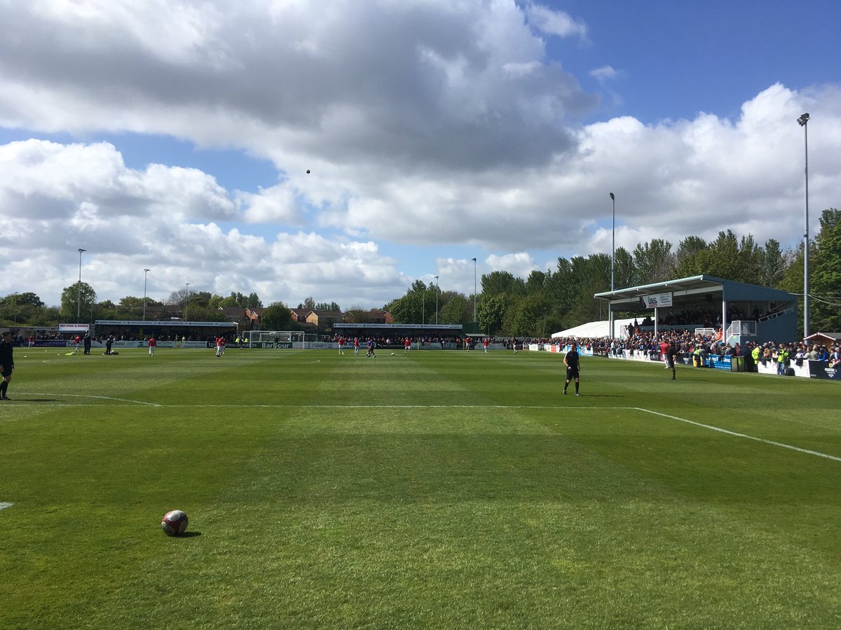 DanLFC's tweet photo. In place for @SouthShieldsFC v @theyellows at Mariners Park #NonLeague #SouthShields #evostick https://t.co/rFEOV7oxpr
