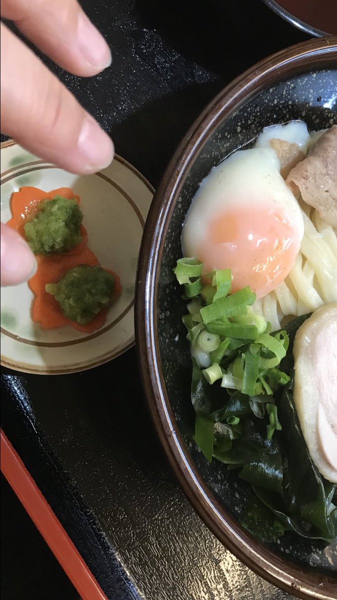 Simaroooon's tweet photo. 香川おわた。
地方から地方に帰ります。
＃電飾の裏側
＃薬味サービス２つもいらぬ https://t.co/kPPeKa9pNo
