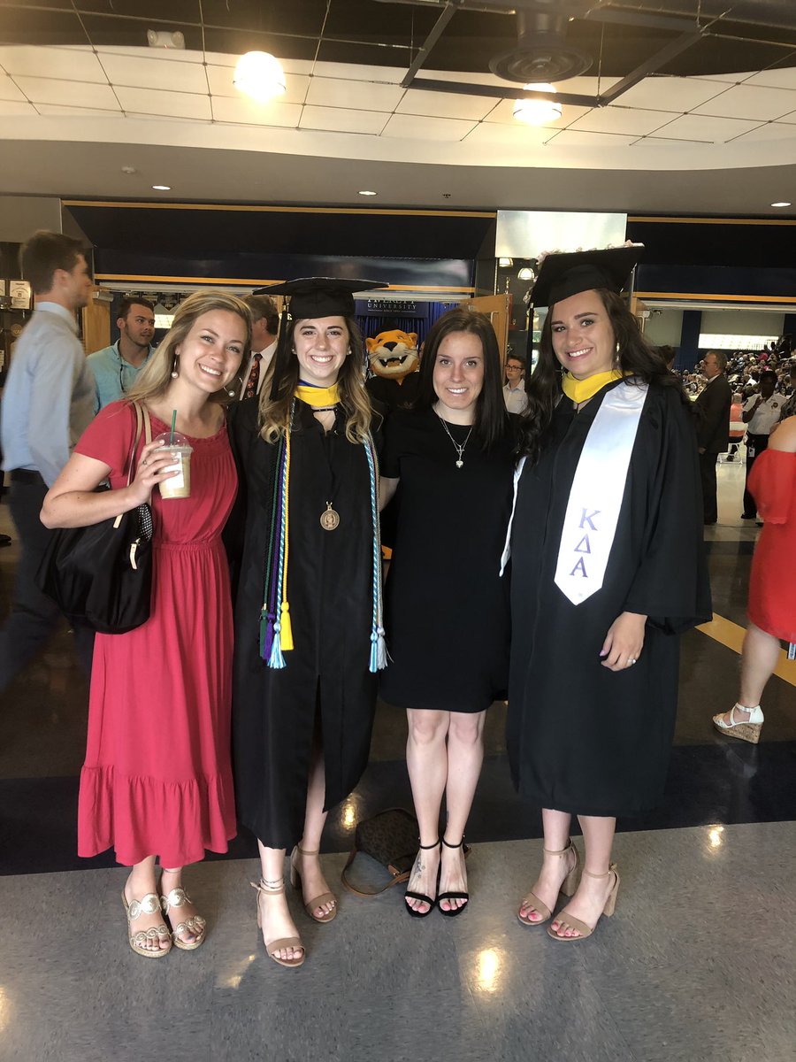 AUCheer's tweet image. Look at our senior beauties graduating today!! 💙💛