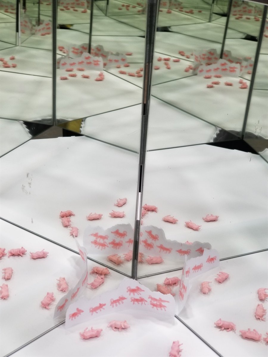 Nicole Paris (@solvingforx) on Twitter photo Amazing pig patterns at #2019NMF with @JamiDanielle Amazing pig patterns at #2019NMF with @JamiDanielle