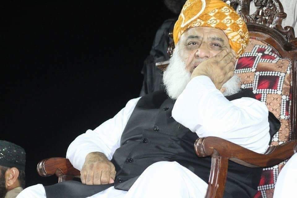 Luqmanjan14's tweet photo. The degrading actions of puppet govt in hopes to  counter the actions of 
Moulana Fazal Ur Rehman  for Namoos e Risalat and against active qadyani lobby in Pakistan is strongly regretted and condemned. 
#ReturnSecurity https://t.co/Bm2ZwZObFB