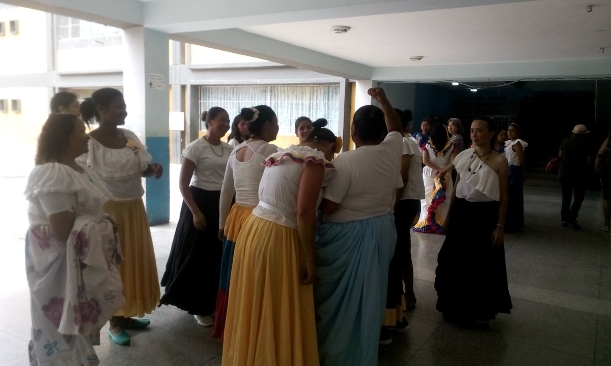 dexroj's tweet photo. 1er. Encuentro de saberes de PNF Educ. Inicial @carcast02, @mppeducacion, https://t.co/YO5eHDeSf0