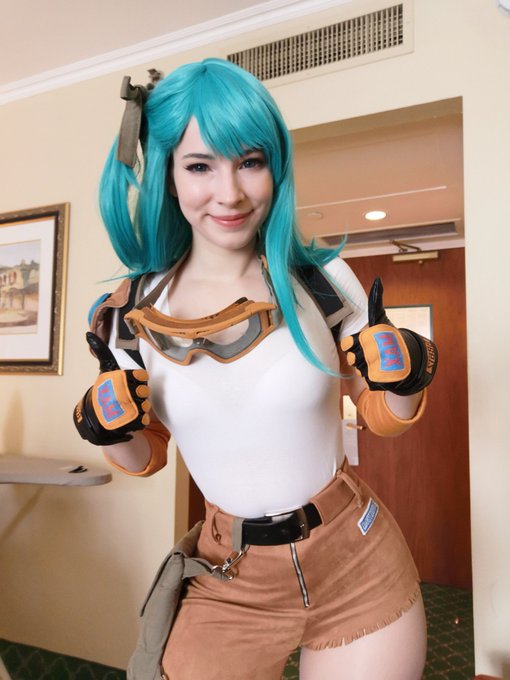 Today I'm cosplaying biker Bulma 😁👍 Which is your favorite version of Bulma? I really like this one,<a href="/tag/residentevil"class="tags"><span>#residentevil</span></a><a href="/tag/adawong"class="tags"><span>#adawong</span></a>