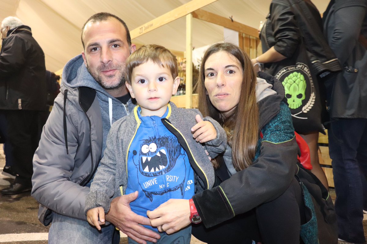 👨‍👩‍👧‍👦Aquesta tarda vine al #Birrasana amb la família. Hi ha el clown Catastrofer, ludoteca i activitats per la mainada! Cervesa artesana de qualitat + família = Birrasana! T’hi apuntes? 😉

#Birrasana #festival #cervesa #artesana #beer #cervesers #cervesaartesana