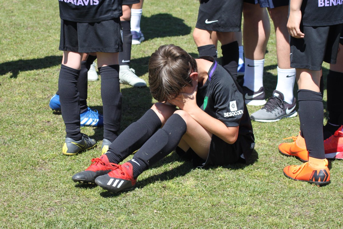 Torfutbolbas's tweet photo. RESULTADOS CUARTOS DE FINAL BENJAMÍN

REAL BETIS 4-0 CD GRANADAL FIGUEROA
VILLARREAL CF 0-1 DON BOSCO CF
REAL MADRID 2-1 CÓRDOBA CF
FC PORTO (3)1-1(1) MÁLAGA CF

SEMIFINALES
REAL BETIS - REAL MADRID
FC PORTO - DON BOSCO CF https://t.co/oRh119Pszb