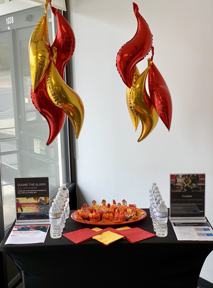 SELeadHER's tweet photo. Team E$$EX is on fire🔥with our Firefighter Appreciation store event 👨🏻🚒🚒. Join us in thanking those who risk their lives everyday to protect ours! #thanks #LifeatATT #MOREFORYOURTHING #InternationalFirefightersDay #FirstNet #FirstResponders #domiNatE #FRAO #OurNE #OurNEngagement https://t.co/lnQl9zqbui