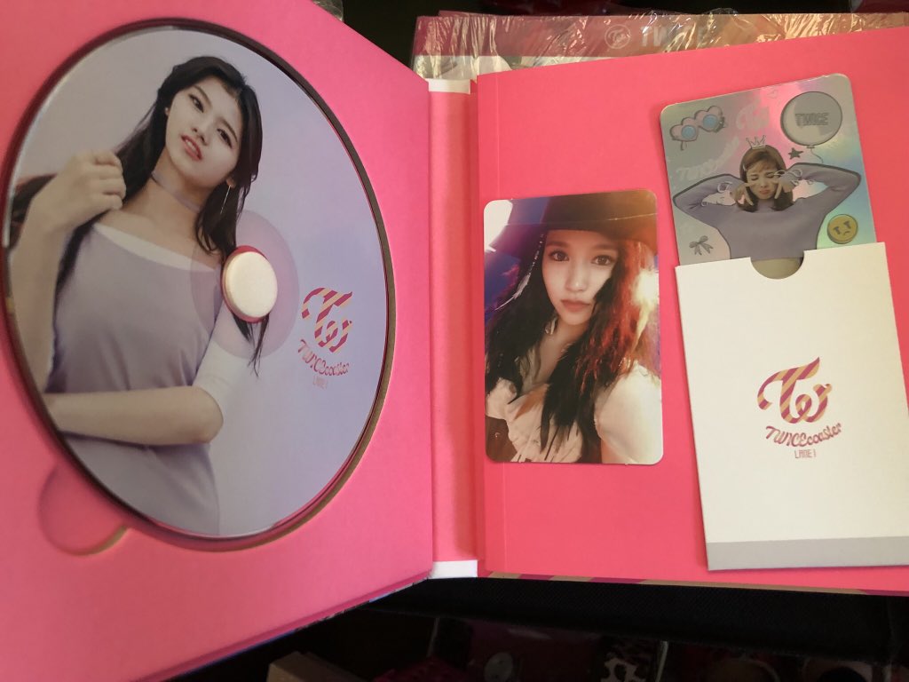 ChanHpns's tweet photo. TWICE coaster LANE1 交換

譲→CD ツウィ サナ
      トレカ ミナ ジヒョ ツウィ
      ホログラム ナヨン ダヒョン ミナ ジョンヨン

求→CD ジョンヨン ダヒョン
       トレカ ナヨン ダヒョン
       ホログラム モモ ジヒョ チェヨン https://t.co/ueDFeedEb4