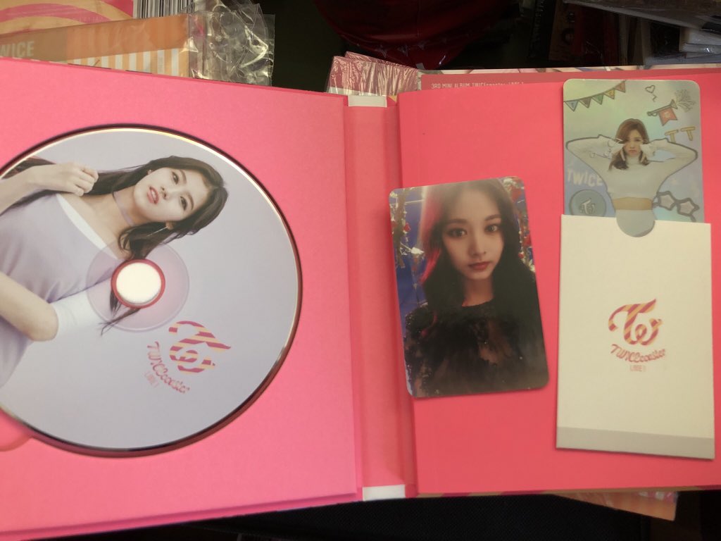 ChanHpns's tweet photo. TWICE coaster LANE1 交換

譲→CD ツウィ サナ
      トレカ ミナ ジヒョ ツウィ
      ホログラム ナヨン ダヒョン ミナ ジョンヨン

求→CD ジョンヨン ダヒョン
       トレカ ナヨン ダヒョン
       ホログラム モモ ジヒョ チェヨン https://t.co/ueDFeedEb4