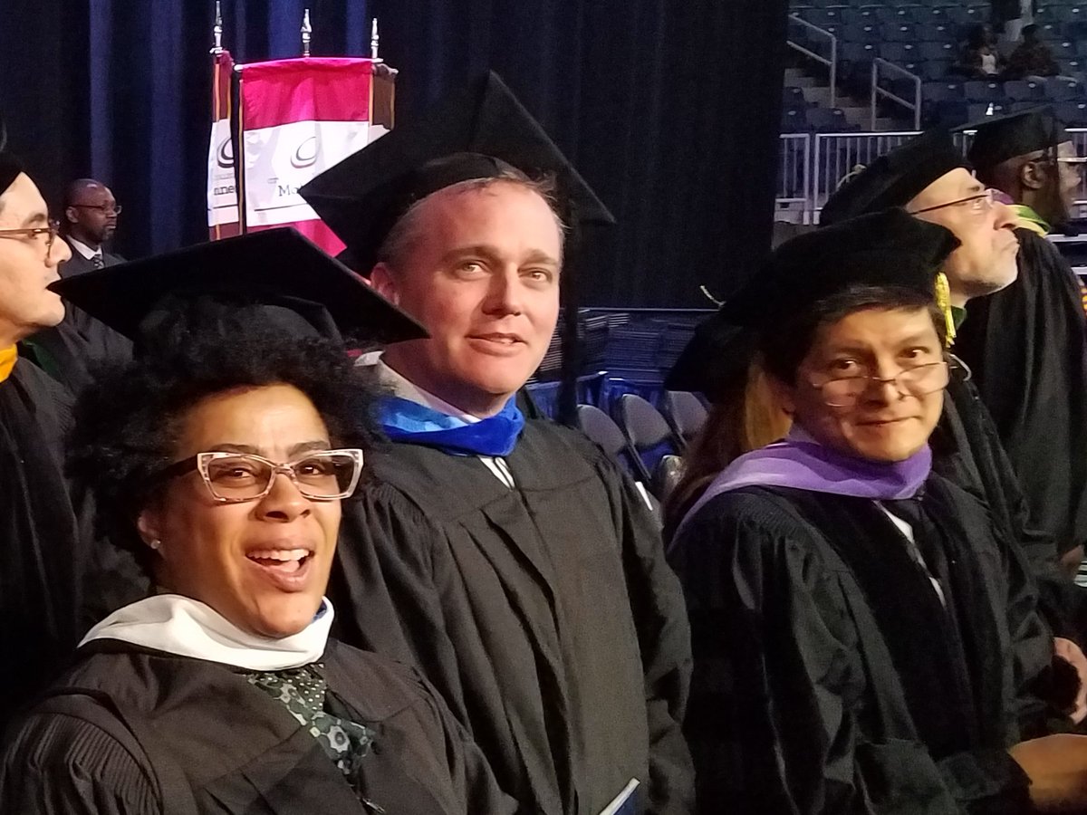 hwcspeech's tweet image. #gradccc #hwcfaculty proud of our grads!