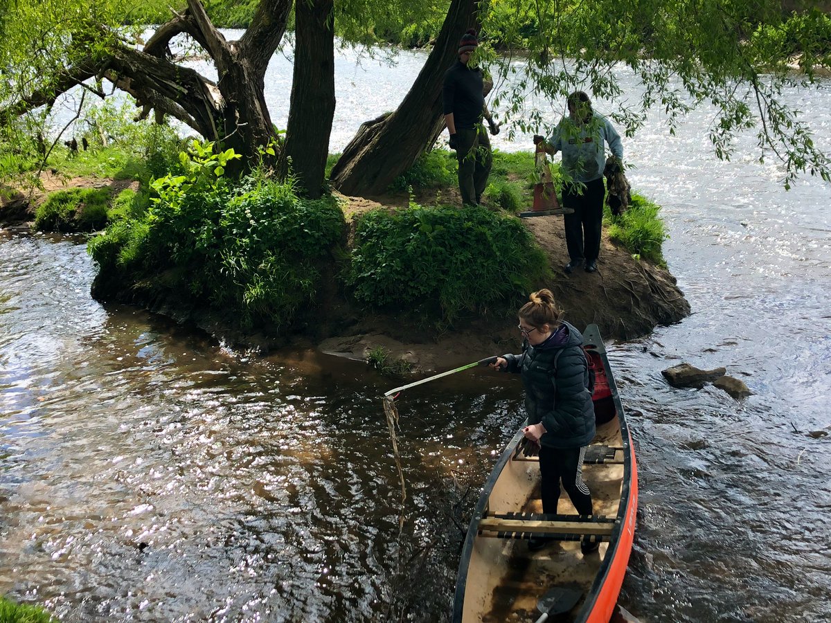 With 16 neighbours, we cleaned 20+ bags of litter from the #RiverMersey plus tyres, trolleys &amp; traffic cones in 2 hrs. I’m so proud of my community, especially my new pal &amp; our youngest crew member Ivan. If you want advice to organise your own, happy to help!  #generationsea