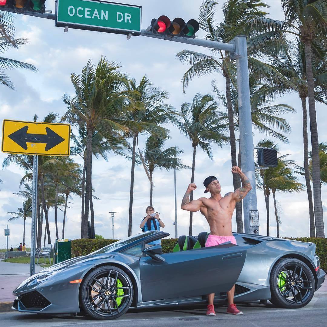 MsculoProgress1's tweet image. Que a força do medo que tenho não me impeça de ver o que anseio.
Que a morte de tudo que acredito não me tape os ouvidos e a boca. 🏆👏

😱 Agora estamos com um blog com muito conteúdo informativo, acesse;

👉 musculoeprogresso.com  👈

#treino #academia