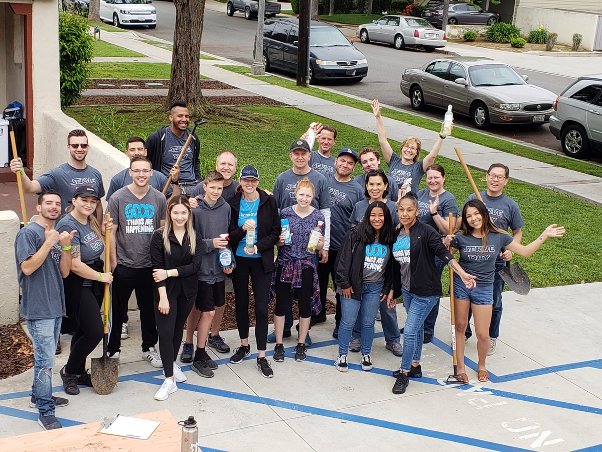 29tripods's tweet photo. serving #lovefullerton 2019 with #PathwayofHopeFullerton volunteers @ocunitednpo https://t.co/he74vti879