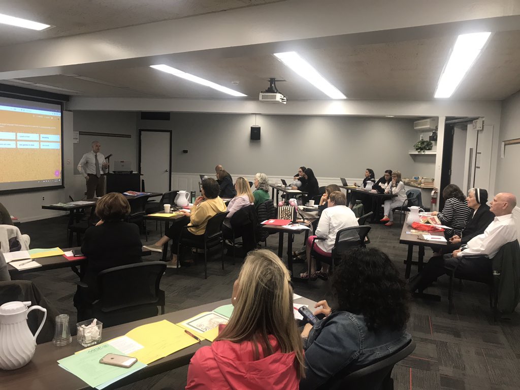 AATSP_NJ's tweet photo. Strategies to stay in the L2 @DouglassCrouse #languageteachers #meaningfullearning #educators4life #learningisfun #proficiency #feedback https://t.co/IdRJ5ZY1Wc