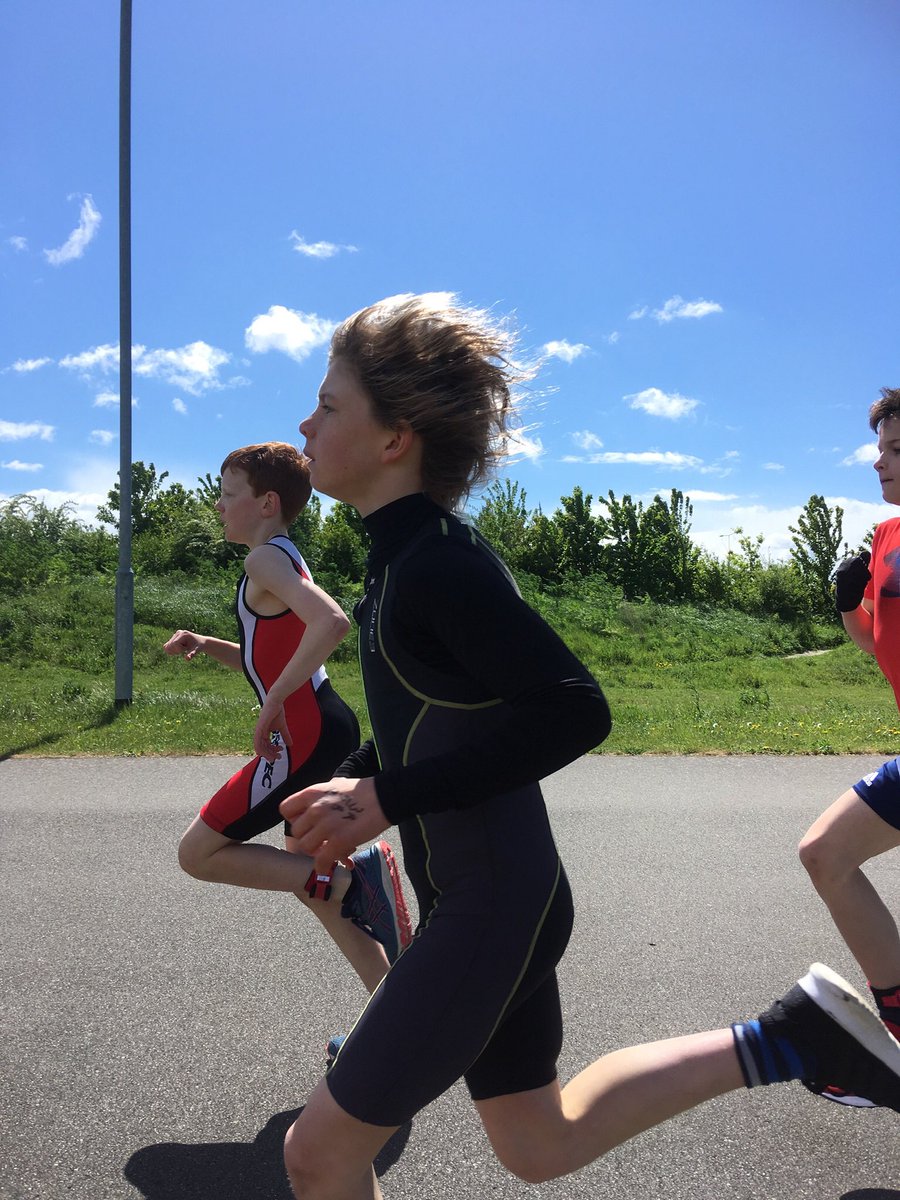 rachaelhutton's tweet image. 🏊‍♂️🚴‍♂️🏃‍♂️Kicked off today with duathlon promising start  team hutton ... just as soon as cub 2 finds his big ring &amp;amp; cub 1 gets his biking legs back from the dry cleaners for the season 🙊 #autisminsports #triathleteintraining #swimbikerun @AshfordSport @DealTriClub @InvictaEastKent