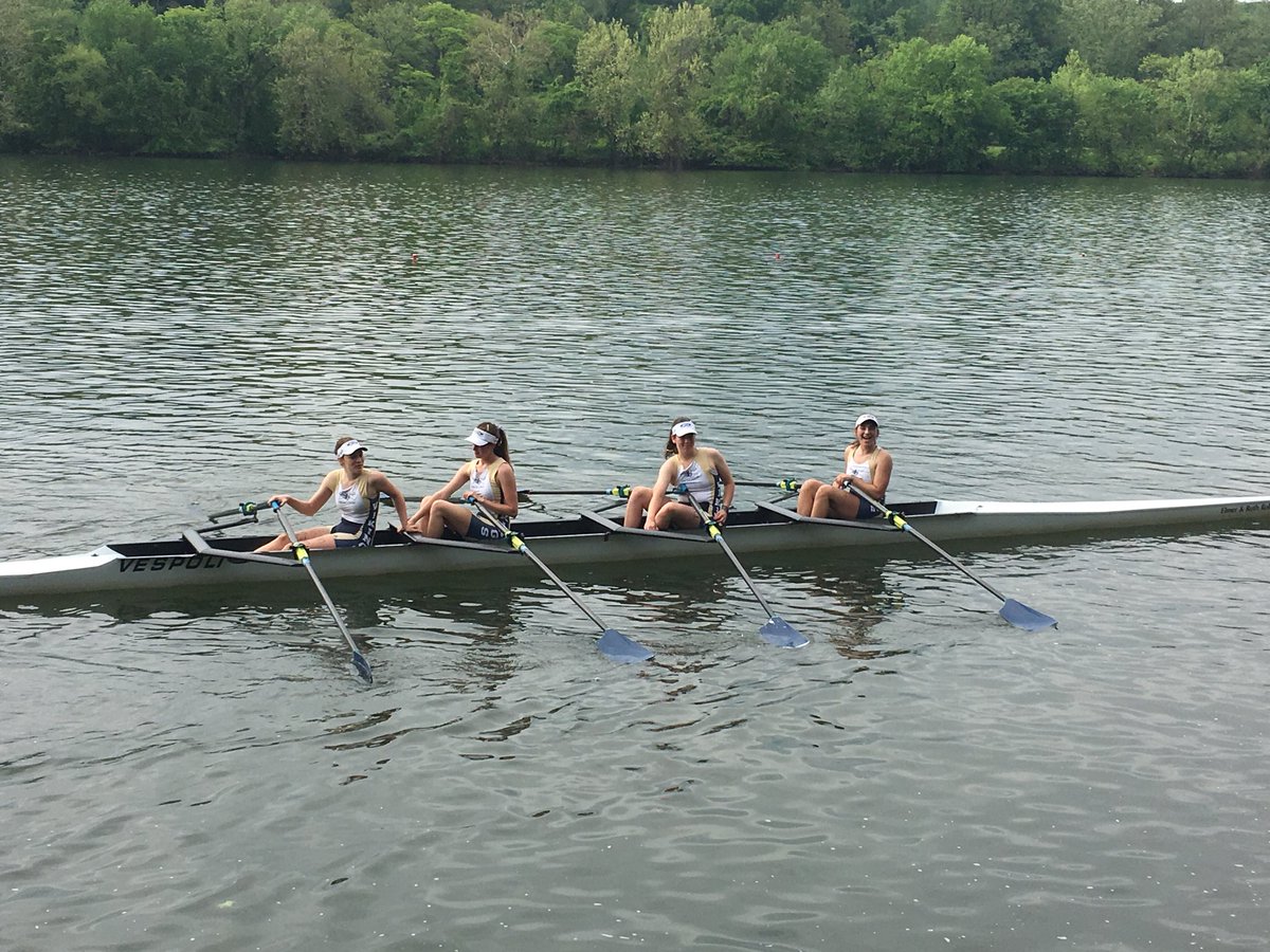 Congratulations to the JV 4x! On to finals tomorrow!!