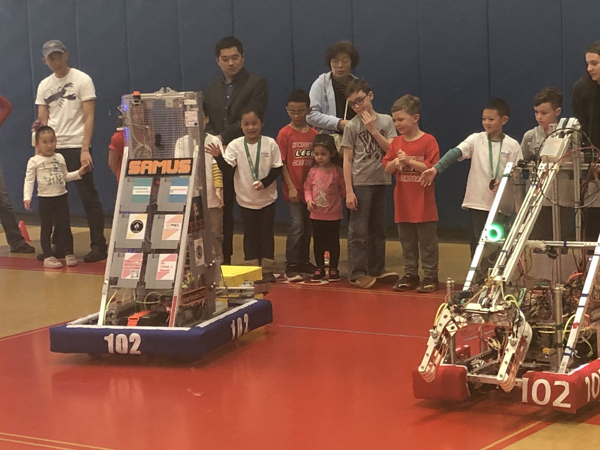 TheGearheads102's tweet photo. We had so much fun demoing Armstrong &amp; Samus at the North Plainfield Jr FLL Expo today! #jrFLL #allin4theVille #FRC #expo https://t.co/ic4c2OKAPl