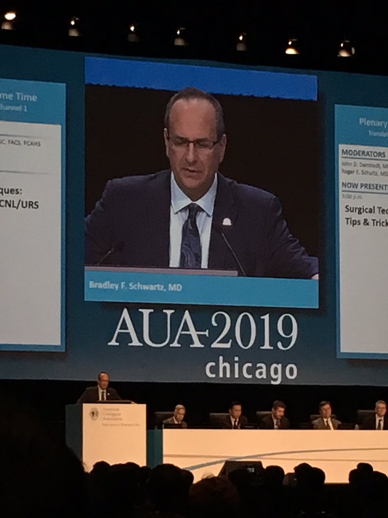 SIU_URO_RES's tweet photo. Chairman Schwartz giving a plenary talk at #AUA19 on utilization of low powered lasers in ureteroscopy and laser lithotripsy for urolithiasis. @AmerUrological @siusom https://t.co/p4mwZyHJmC