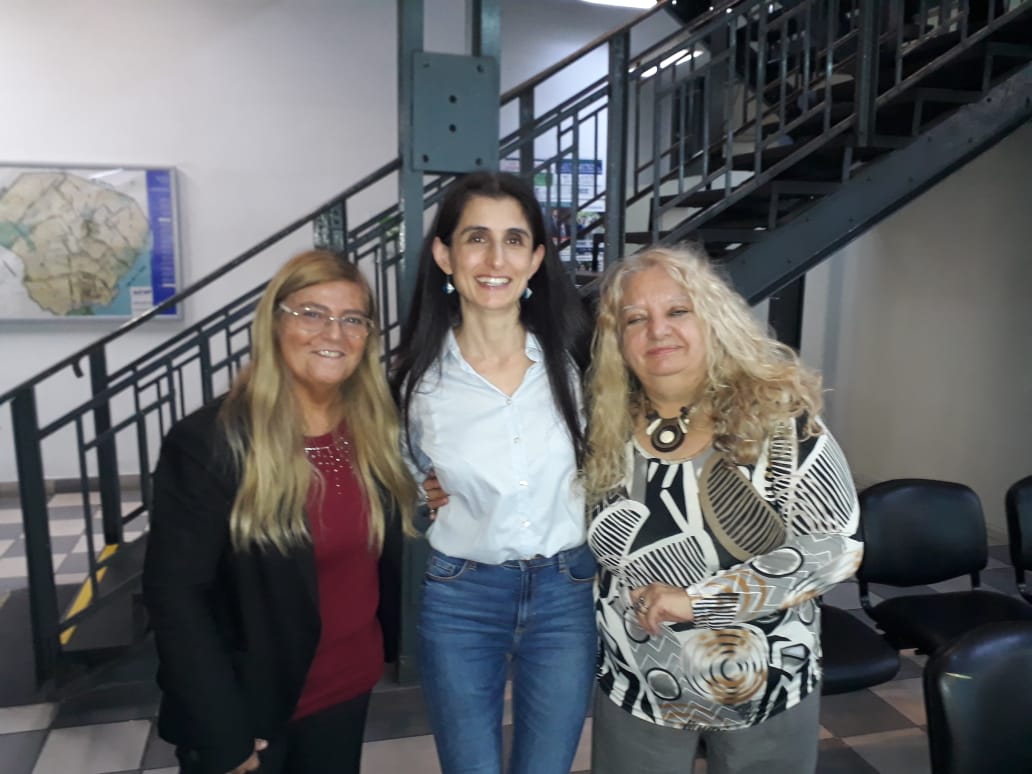 LaAzulyBlanco_'s tweet photo. Durante la semana estuvimos recorriendo los lugares de trabajo y pudimos charlar con los compañeros y compañeras de las Agencias 49, 64 y 12. #LaAzulYBlanco es la única opción.

El 6 de junio #DecidísVos 👍 https://t.co/ZithRAjH8x