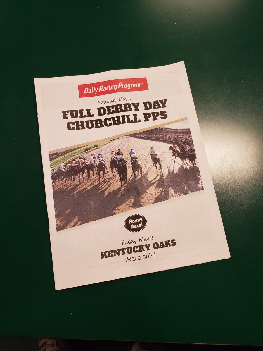 twodollarbeer's tweet photo. Favorite day of the year!  #KentuckyDerby #SuffolkDowns https://t.co/uWs38Klynx