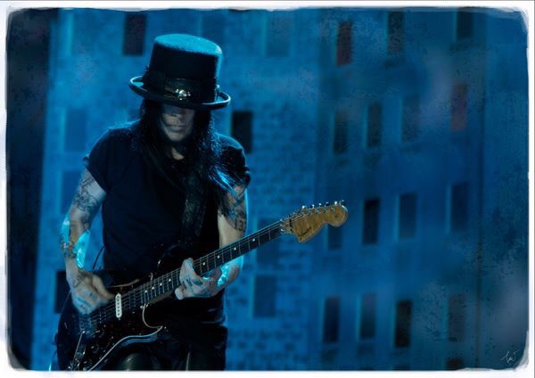Happy Birthday to Mick Mars
Photo at 2010 with 