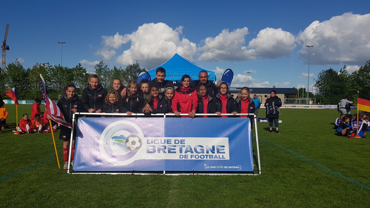 LBFoff's tweet image. [FESTIVAL U13]
@FCLorientaise sacrée chez les Filles ! Elles représenteront la Bretagne à Capbreton !
2ème  : @PloermelFC 
3ème : @EAGuingamp