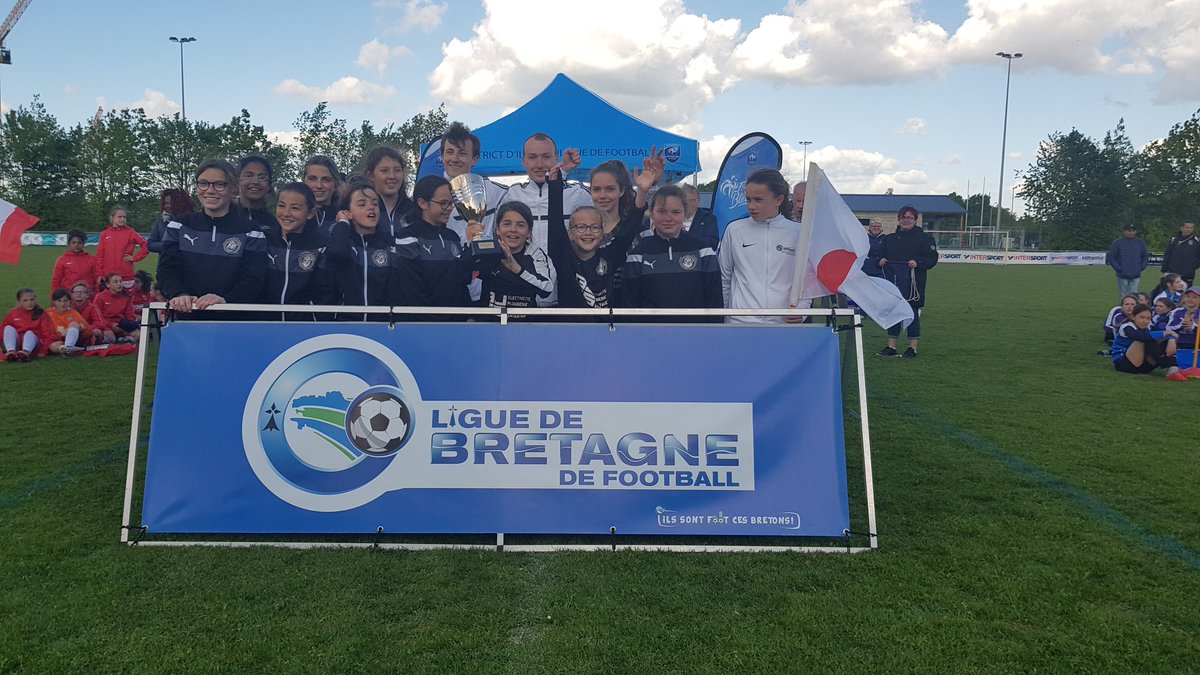 LBFoff's tweet image. [FESTIVAL U13]
@FCLorientaise sacrée chez les Filles ! Elles représenteront la Bretagne à Capbreton !
2ème  : @PloermelFC 
3ème : @EAGuingamp