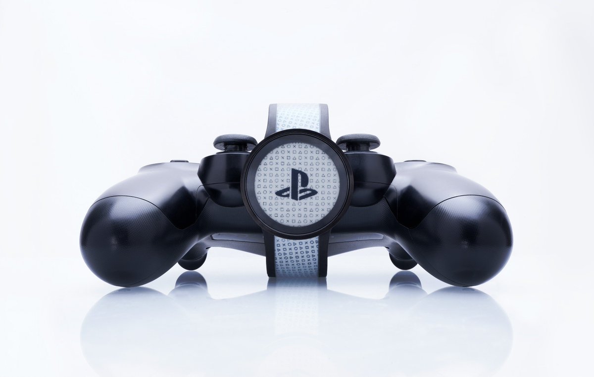 kotecinho's tweet photo. Sony's Fashion Entertainments UK está compartiendo en https://t.co/XrbEF7DslW las fotos que hice al reloj #FESWatchU
Han elegido las que relacioné con @playstation ⌚️📸 https://t.co/0w6l4VwIik