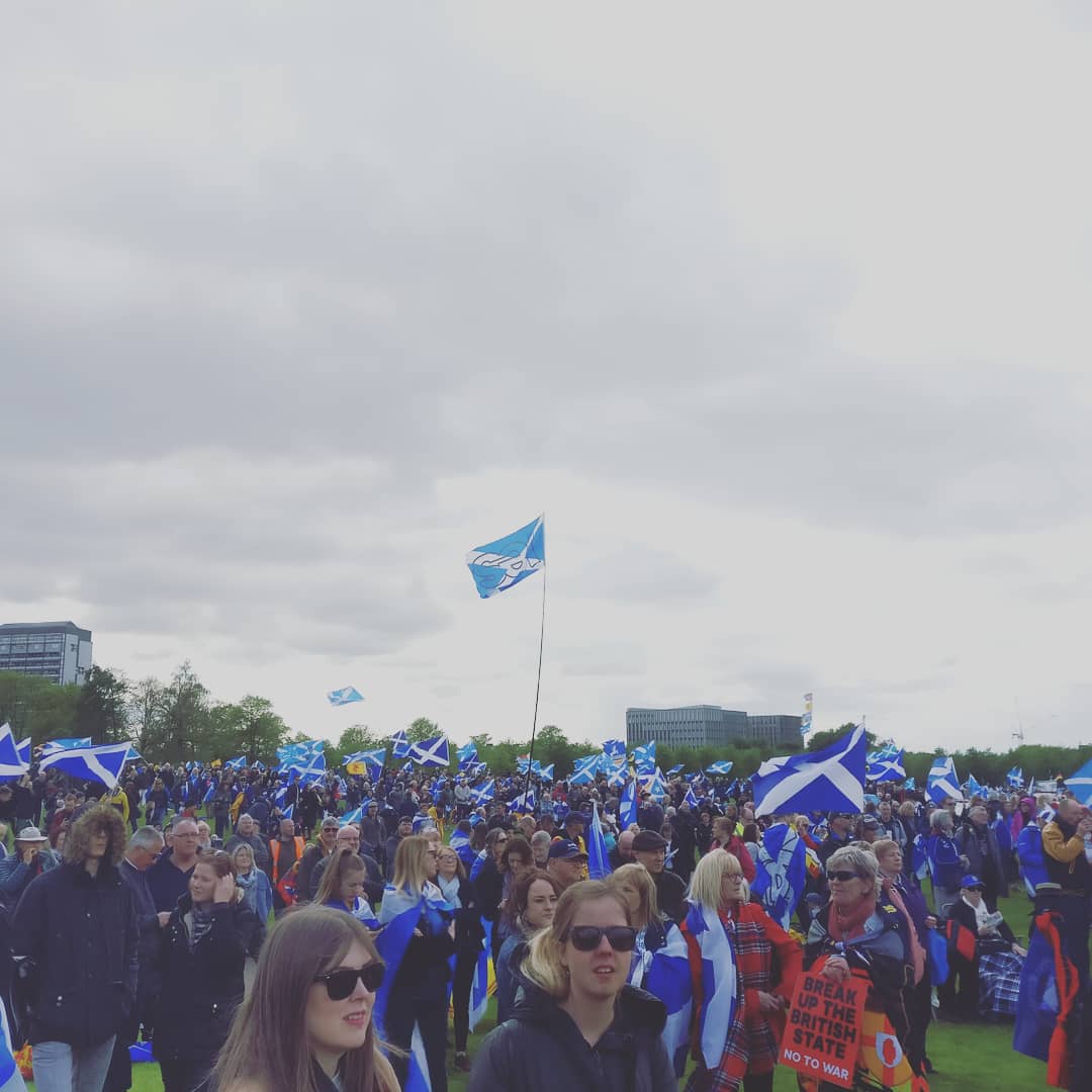 Nae hate here! #indymarch #indyref2 #ScotlandCan