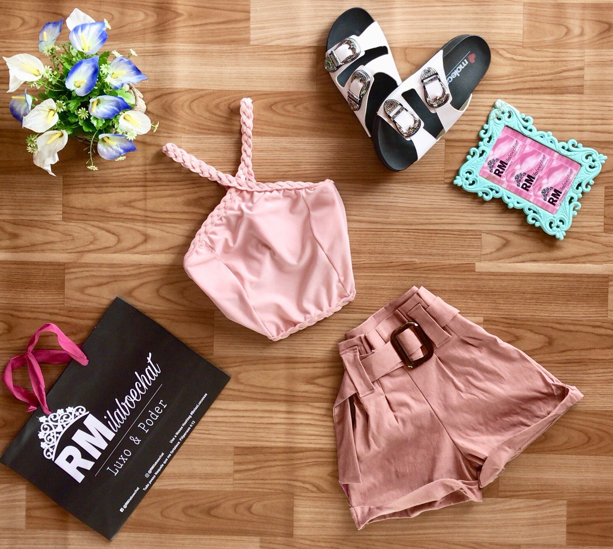RMilaboechat's tweet photo. RT pra ajudar ♥️
♥️ CHEGOU NOVIDADES ♥️
- Cropped 19,99 no dinheiro/ cartão $25,00
Short cinto $25,00
#VEMMMMMMMMMMM
👉🏽 Nosso endereço:
Belford Roxo - RJ
Avenida um, conjunto barro vermelho
Próximo ao mercado KIBARATO
AO LADO DA PEIXARIA https://t.co/Es37KXwVYT