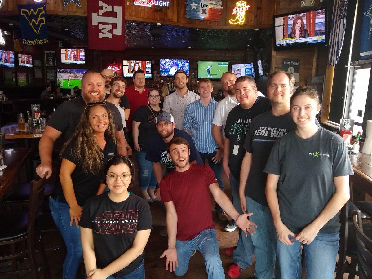 BennyHUBster's tweet photo. Happy hour and #StarWarsDay with the @allsynx family at @wingdnut #MayThe4thBeWithYou https://t.co/nsJmJpCXGz