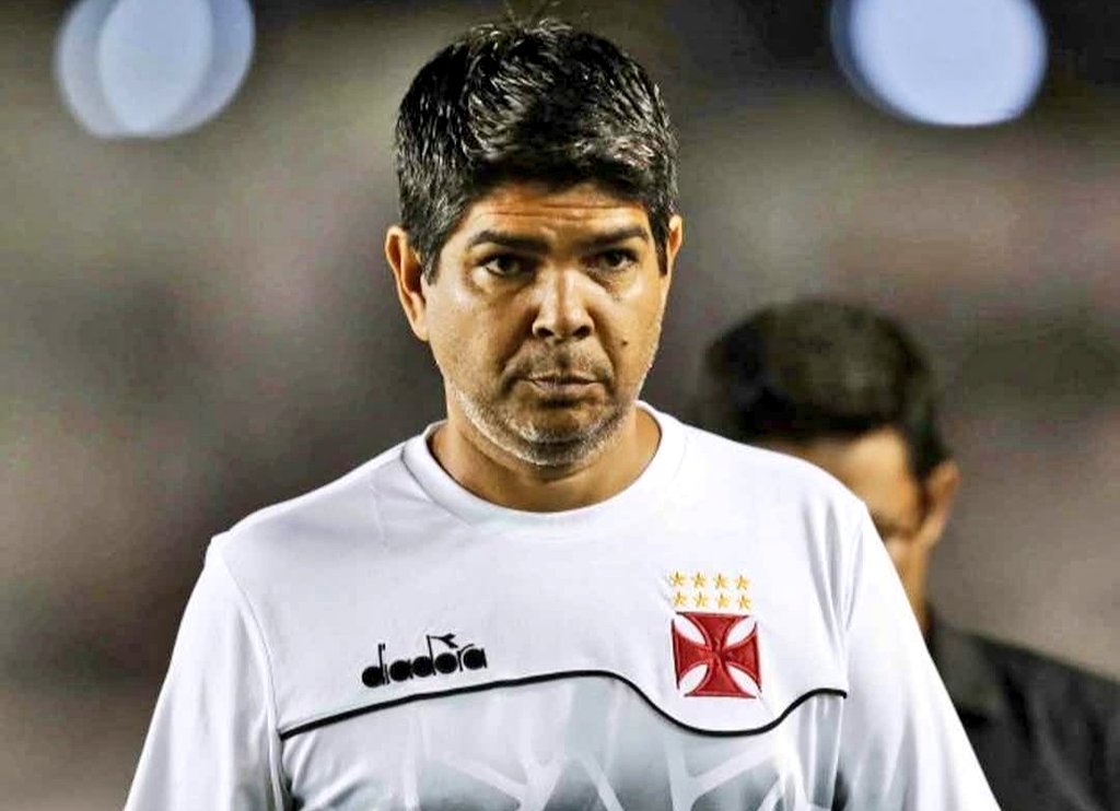 ESPNnagora's tweet photo. Vasco sofre na defesa e precisa ser rebaixado para @SerieBdoBrasil para diminuir sustos no Brasileirão. https://t.co/uY2GkgOWeo