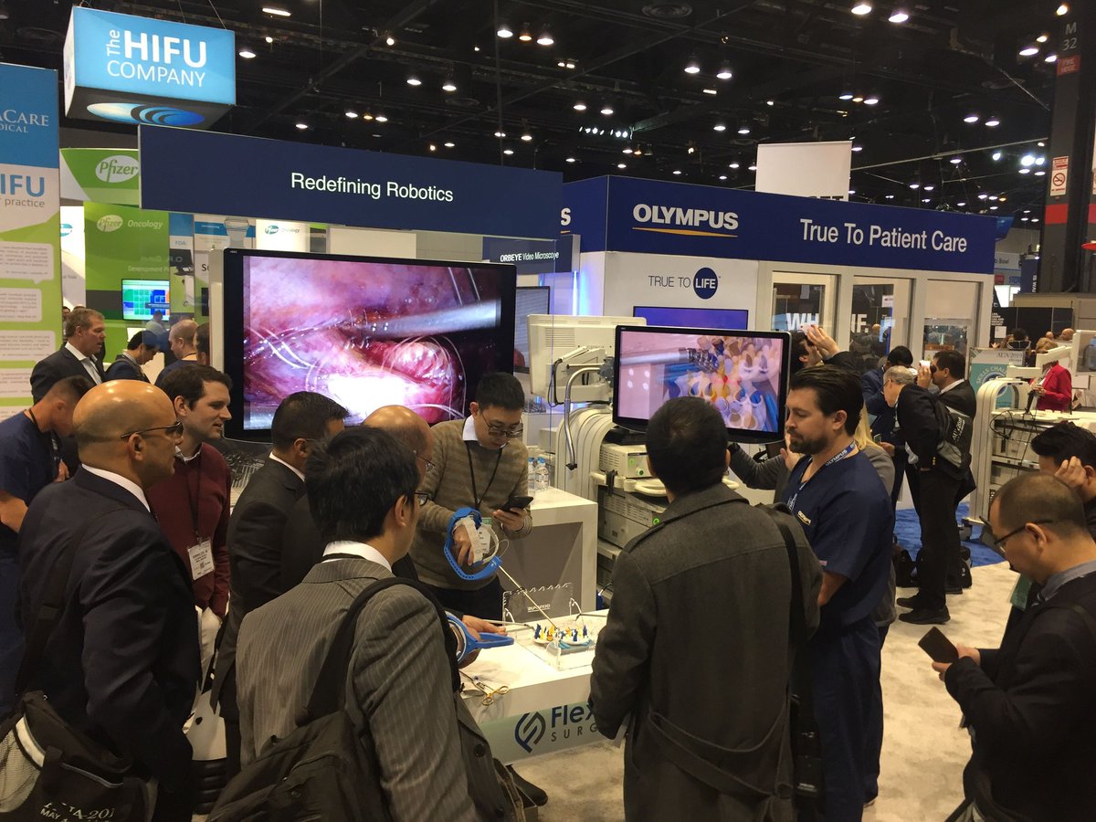 JamesDGeiger's tweet photo. @FlexDexSurgical and @Medical_Olympus 3D drawing big crowds at #AUA19 #redefiningroboticsurgery #roboticsurgery #urology https://t.co/Vo7r9ejzFV