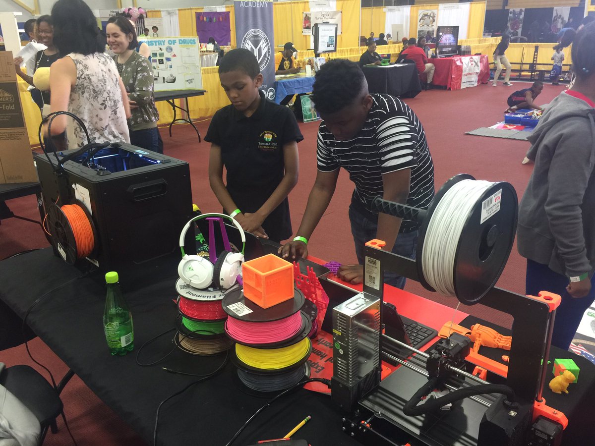 Charles Randolph tweet media