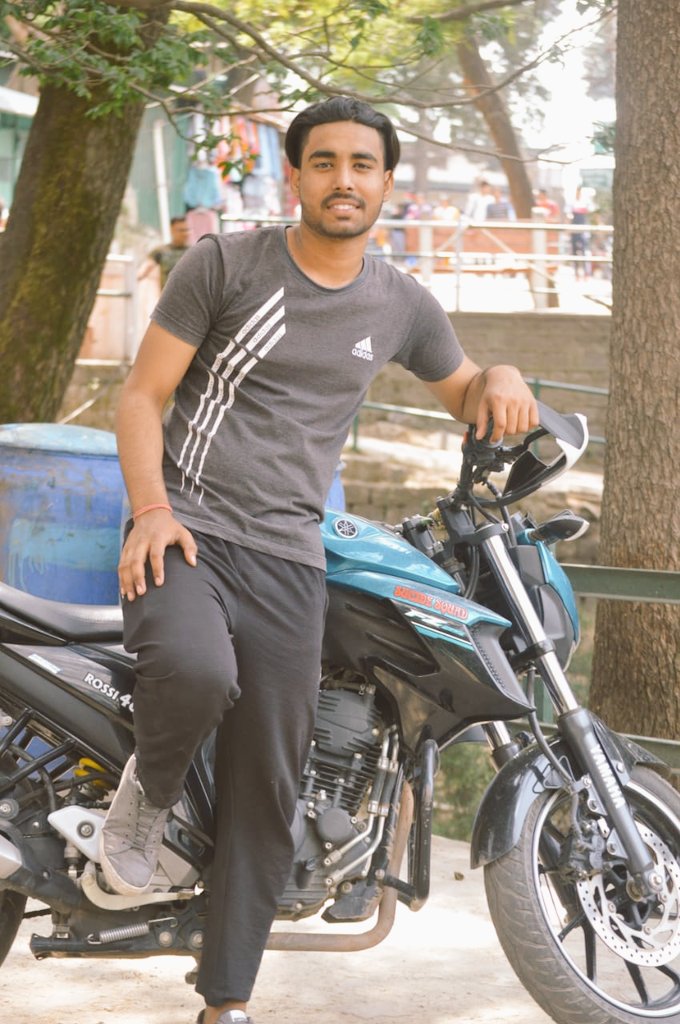 puhal_vijender's tweet photo. Khtter naak pik sab like kro follow kro #Like4like #follow4follow #photoshoot #cute #Bollywood #song #hindi #Jks #kalanktitle #dharma https://t.co/PkexzTtrkk