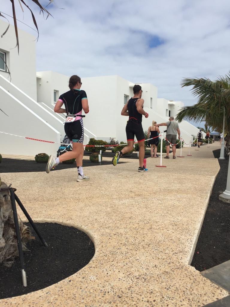 JazzCarlin's tweet image. I made it!! It wasn’t fast and it wasn’t pretty but I’m so happy to have finished my first triathlon! Looking forward to whenever the next one may be and hopefully quite a bit more training. Thanks to @UTSBath and @paulransomept for helping me over the past few weeks ☺️🏊🏼‍♀️🚴🏽‍♀️🏃🏼‍♀️