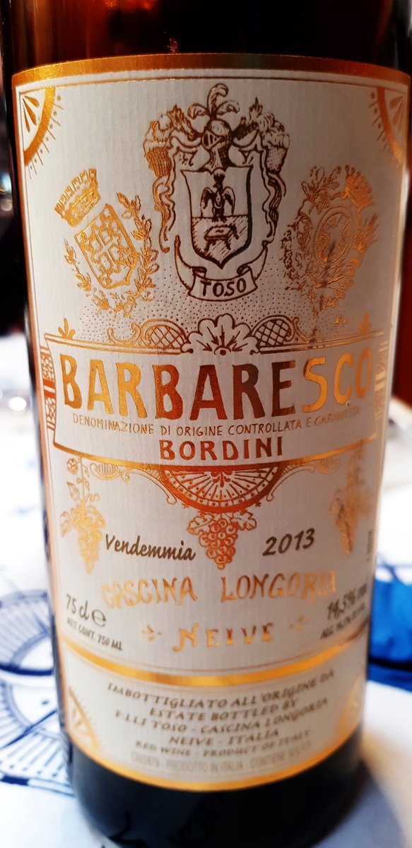 Yacht fine dining moments 
These are our #Barbaresco food pairing tips!

cascinalongoria.com/en/neive-wines/
<a href="/MiraggioThermal/">Miraggio Thermal Spa</a> <a href="/K_Dedes/">Konstantinos Dedes✒️</a> #UltraLife #TroposLife #DKGworld