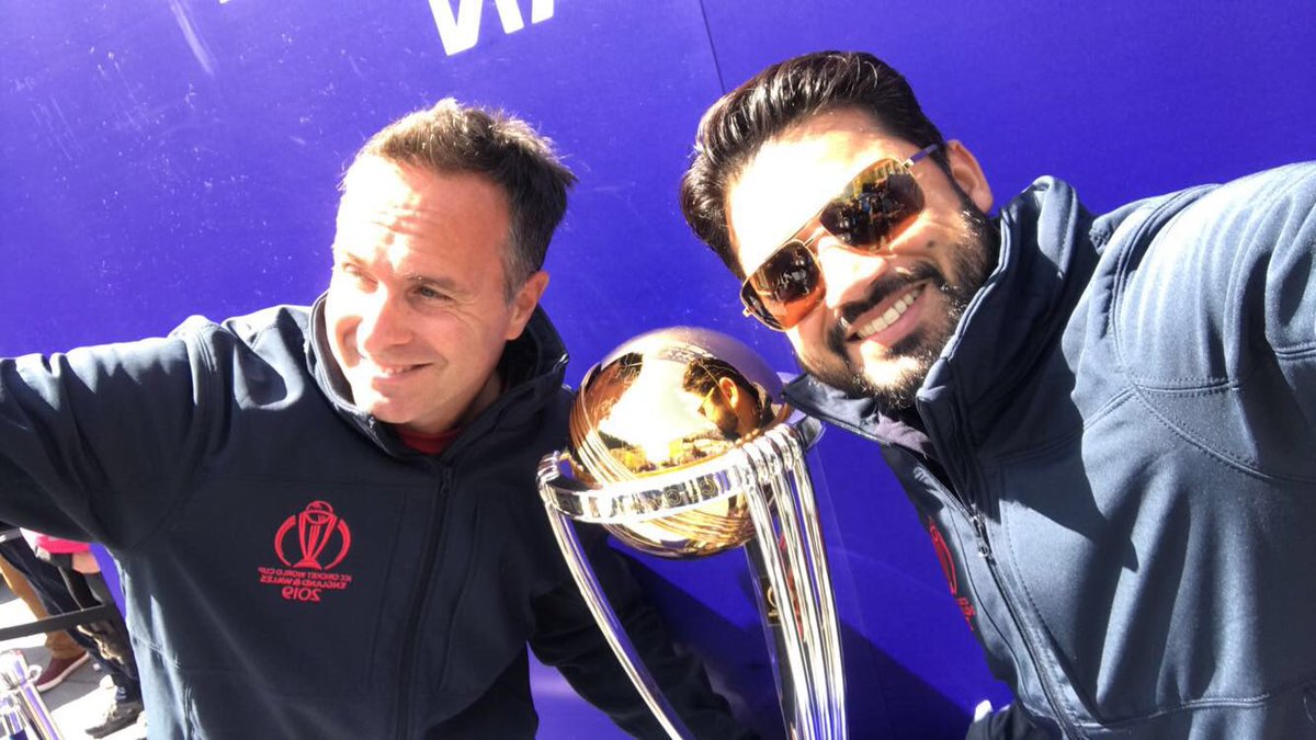 Selfie time with ⁦@cricketworldcup⁩ ⁦@MichaelVaughan⁩ #CWCTrophyTour #bristol