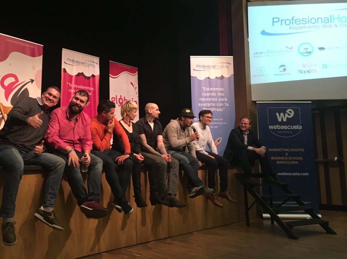 facchinjose's tweet photo. Terminamos con la mesa redonda en el #eConferenceBCN junto a grandes profesionales y amigos 👍 https://t.co/165FjYC3vG