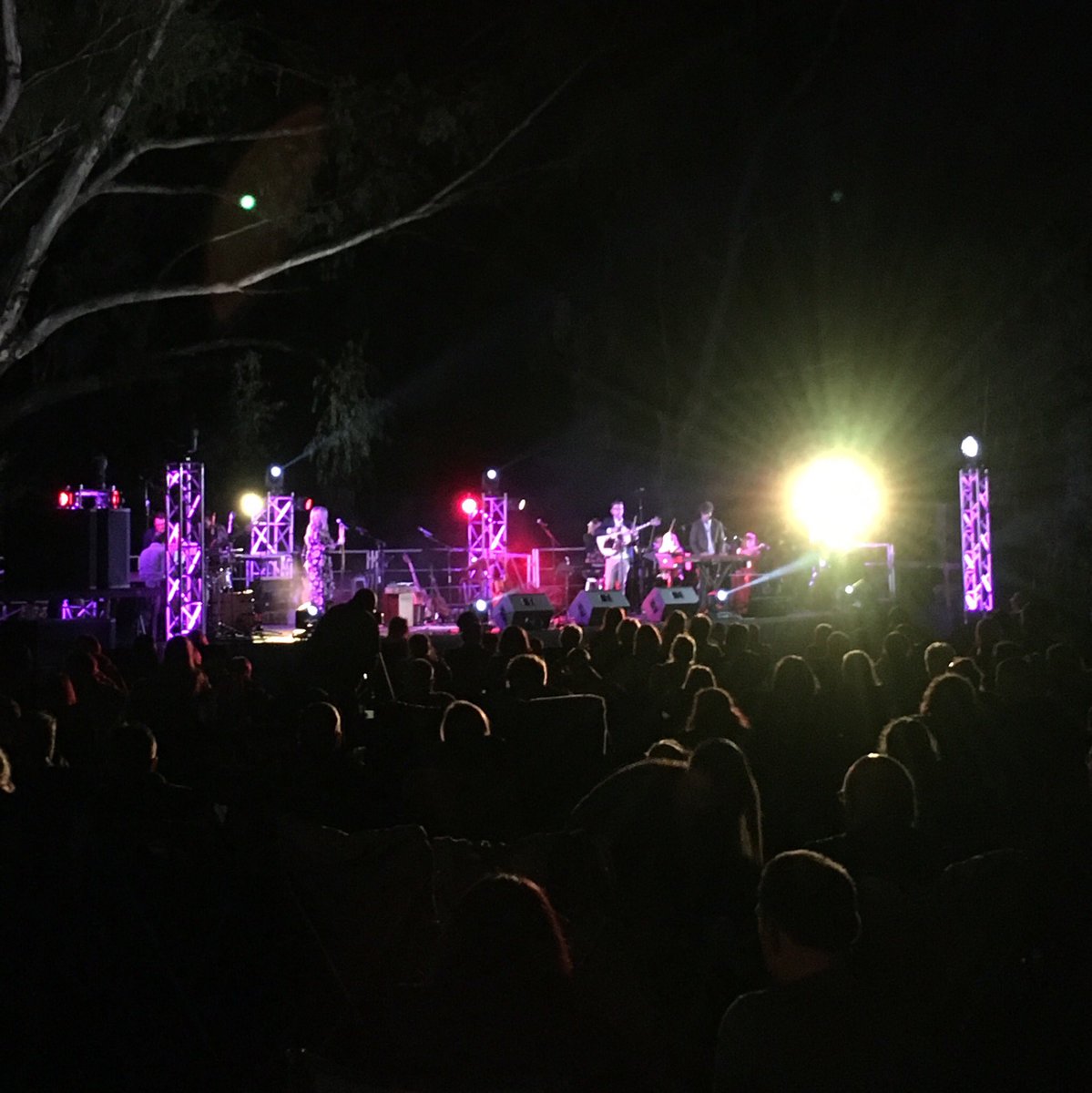 storiemaker's tweet photo. Woohoo!!!
Ons vanaand by @musieksoosgrond 

@JoshuaNaDieReen @leongropp @kaleidoskoop2 @LennieMuller @lizandra_winter @StarburstPromo https://t.co/4vQydThkmi